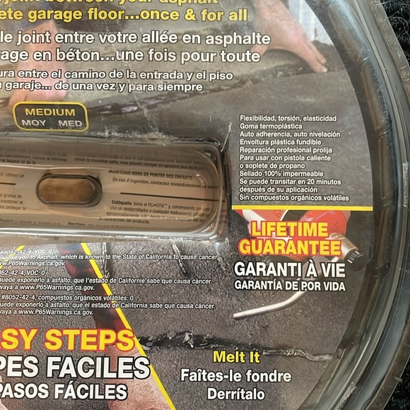 Pli-Stix Driveway Crack & Joint Filler, Gray Medium - Picture 6 of 10